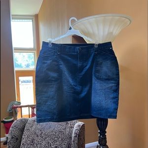 New Woman’s Catherines Jean Skirt. Sz. 18